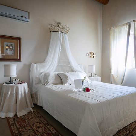 Corte Dei Soavi Suites - Apartments โซอาวี ห้อง รูปภาพ