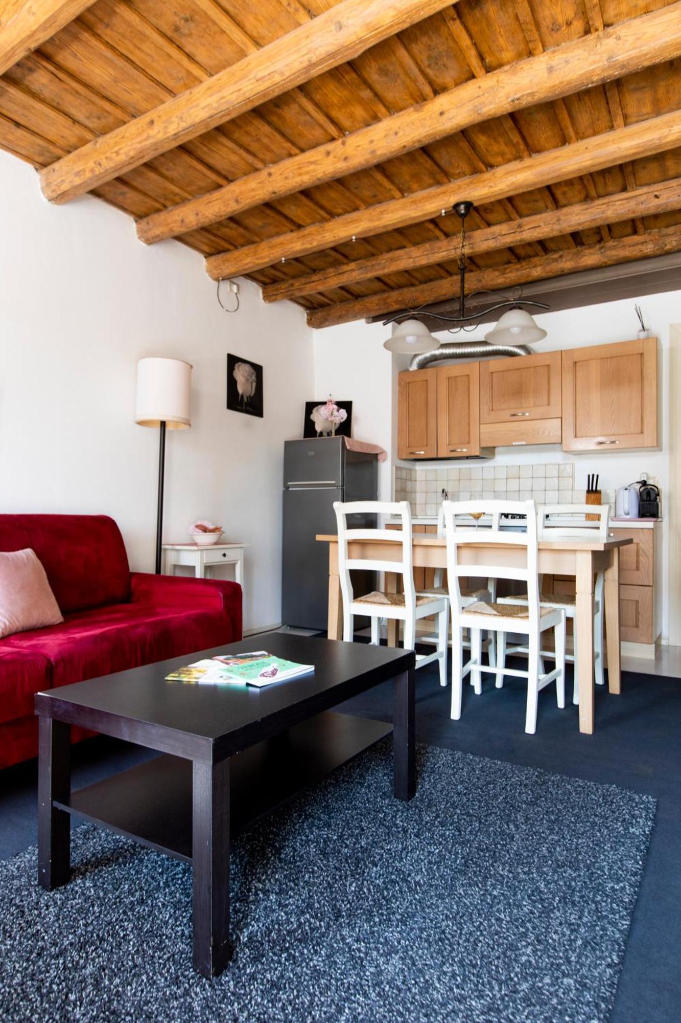 Corte Dei Soavi Suites - Apartments โซอาวี ภายนอก รูปภาพ