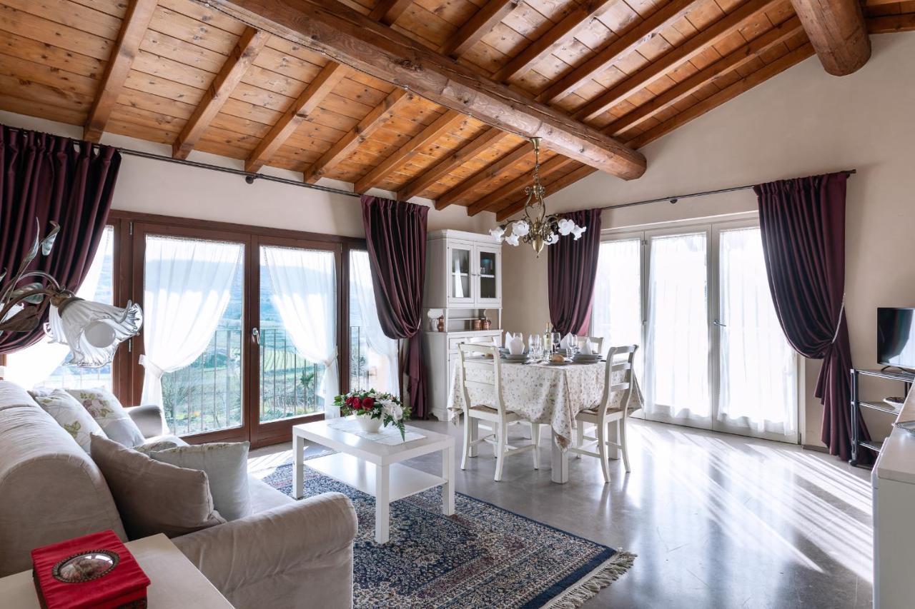 Corte Dei Soavi Suites - Apartments โซอาวี ภายนอก รูปภาพ