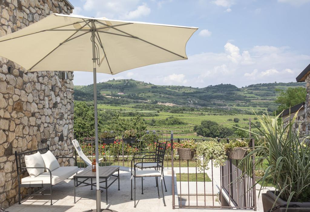 Corte Dei Soavi Suites - Apartments โซอาวี ภายนอก รูปภาพ